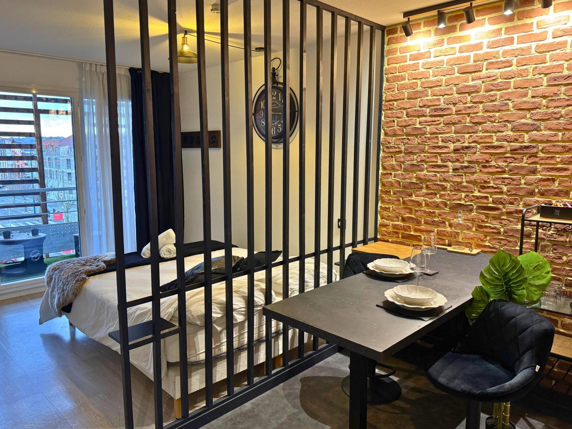 Apartment Cosy Roc - Wifi, Balcon, Tv, Clim, Equipe